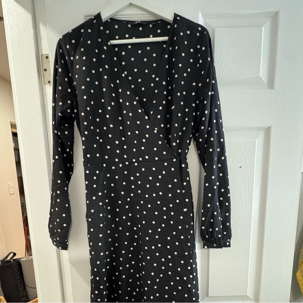 Uniqlo Black and White Polka Dot Long Sleeve Dress